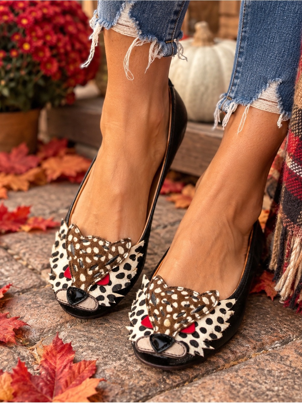 Crown Vintage Calf Hair Wolf Face Animal Print Slip on Flat Ballet Loafers 9